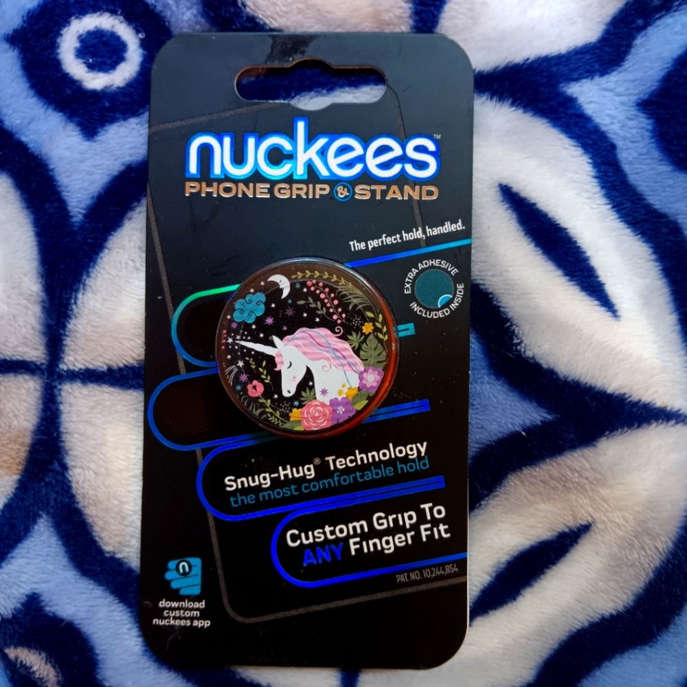 Nuckees hold handle